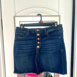 NWOT Altar’d State Button Down Jean Skirt Size Medium